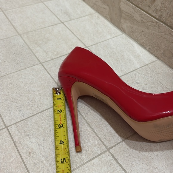 Bella Marie Vibrant Red Heels - Picture 8 of 10